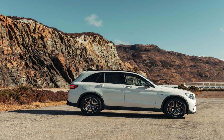  Mercedes-AMG GLC63 S 4Matic+ (X253) 2017 года  (UK) (фото 19 из 40)